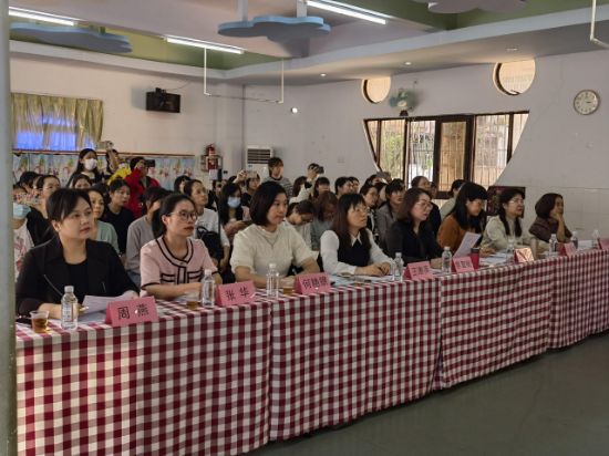 “同”樣主題“異”樣精彩，助推園本教研1.jpg